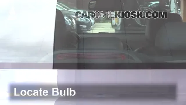 2017 Hyundai Elantra Limited 2.0L 4 Cyl. Éclairage Feu de freinage central (remplacer l'ampoule)